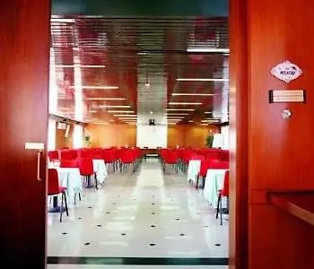 מלון Una Hotel Lodi