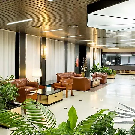 Una Hotel Lodi 4* לודי
