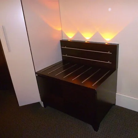 Una Hotel Lodi 4* לודי