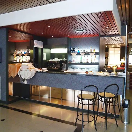 Una Hotel Lodi 4* לודי