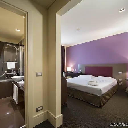 Una Hotel Lodi 4*