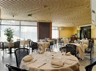 מלון Una Hotel Lodi 4*